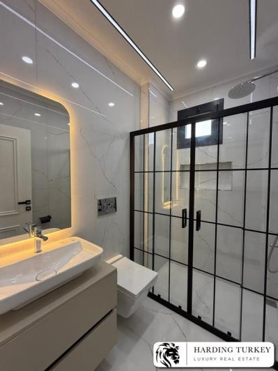 Image No.24-Villa / Détaché de 4 chambres à vendre à Altinkum