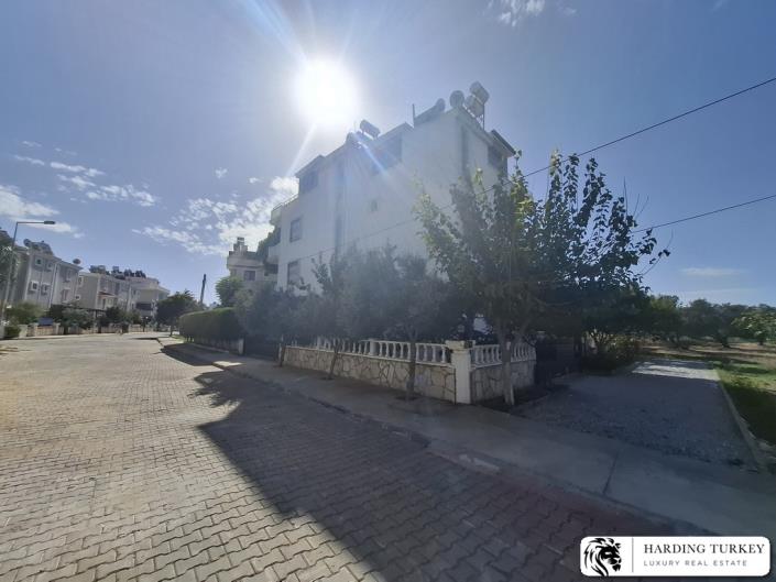 Image No.3-Jumelé de 4 chambres à vendre à Altinkum