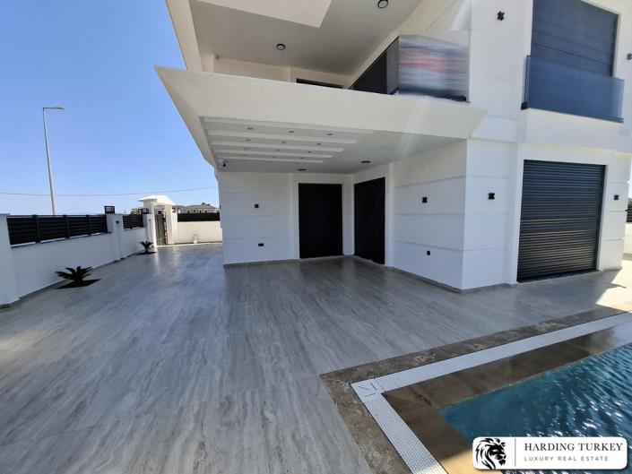 Image No.4-4 Bed Villa / Detached for sale