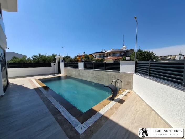 Image No.3-4 Bed Villa / Detached for sale