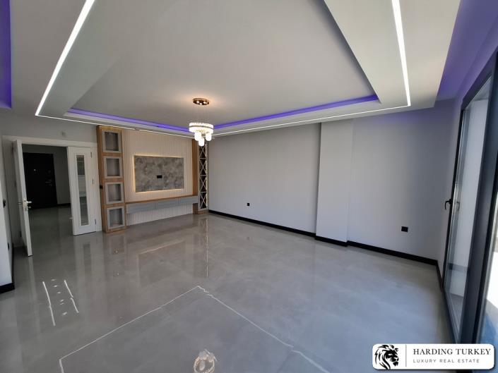 Image No.10-4 Bed Villa / Detached for sale