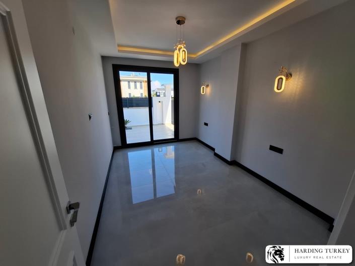 Image No.16-4 Bed Villa / Detached for sale