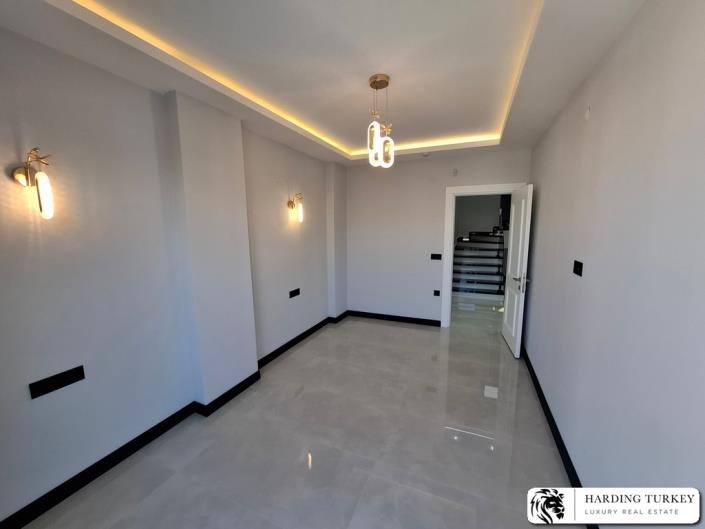 Image No.17-4 Bed Villa / Detached for sale