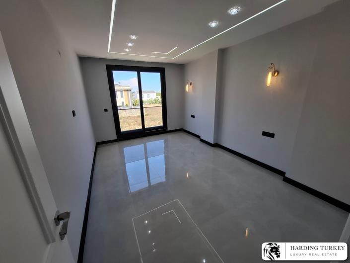 Image No.22-4 Bed Villa / Detached for sale