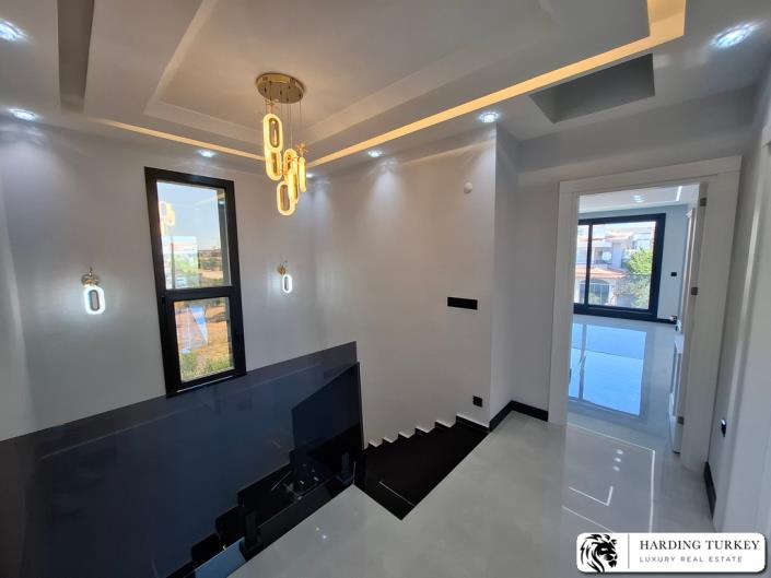 Image No.21-4 Bed Villa / Detached for sale