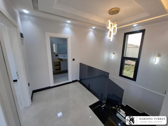 Image No.24-4 Bed Villa / Detached for sale