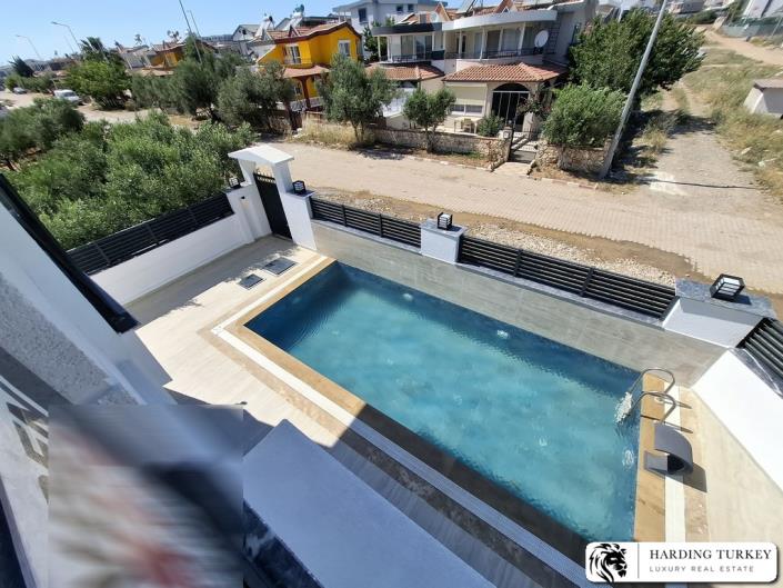 Image No.32-4 Bed Villa / Detached for sale