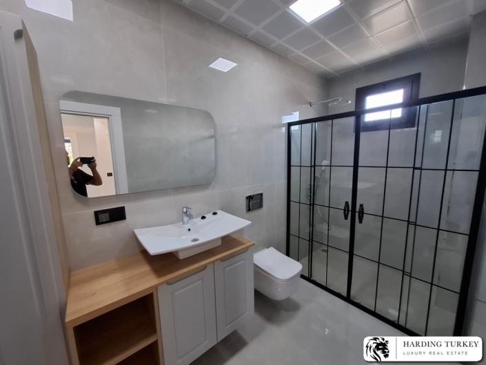 Image No.34-4 Bed Villa / Detached for sale