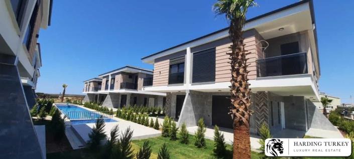 Image No.9-3 Bed Semi-Detached for sale