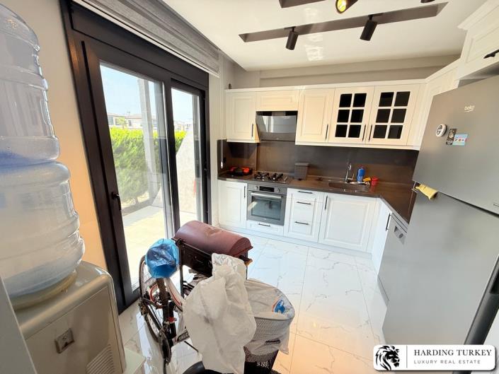 Image No.25-3 Bed Semi-Detached for sale