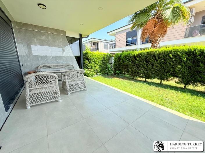 Image No.35-3 Bed Semi-Detached for sale