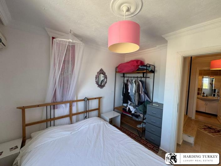 Image No.5-3 Bed Semi-Detached for sale