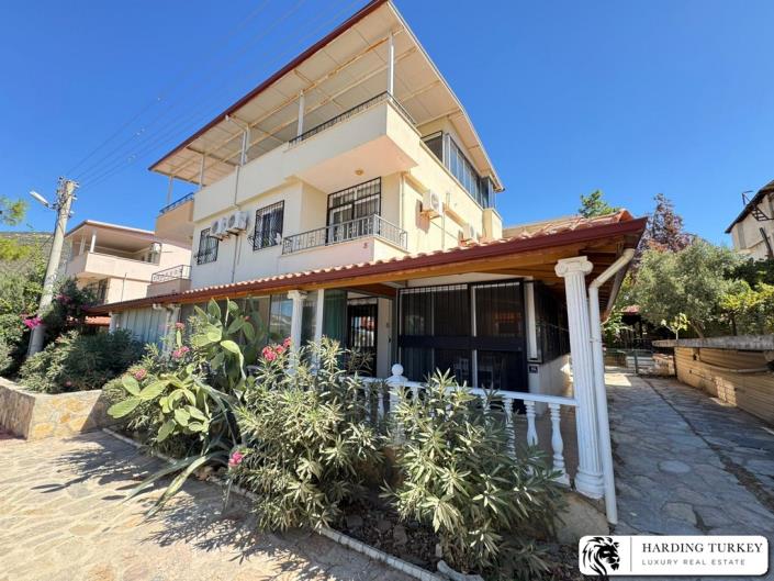 Image No.2-3 Bed Semi-Detached for sale