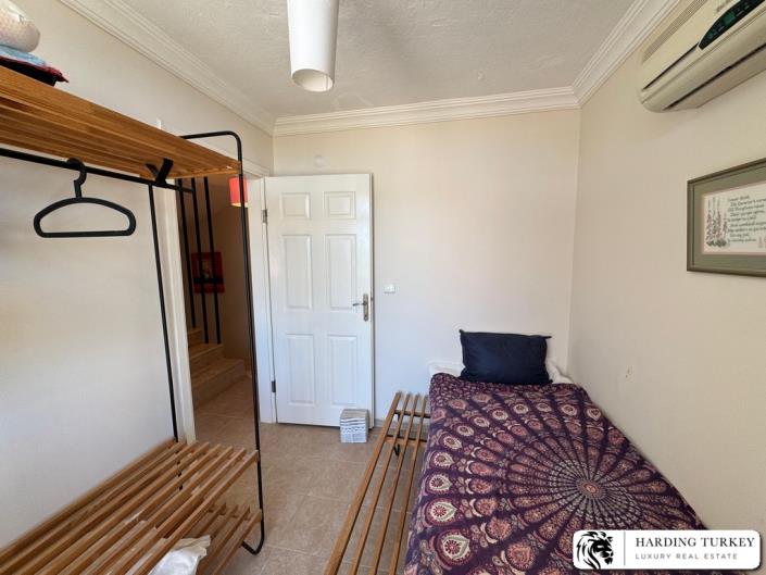 Image No.17-3 Bed Semi-Detached for sale