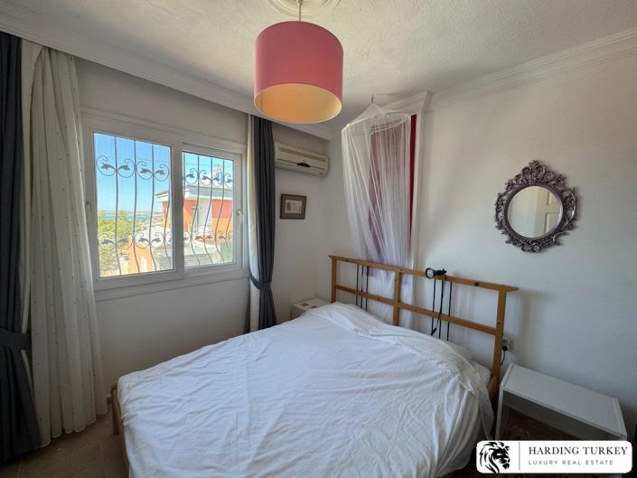 Image No.21-3 Bed Semi-Detached for sale