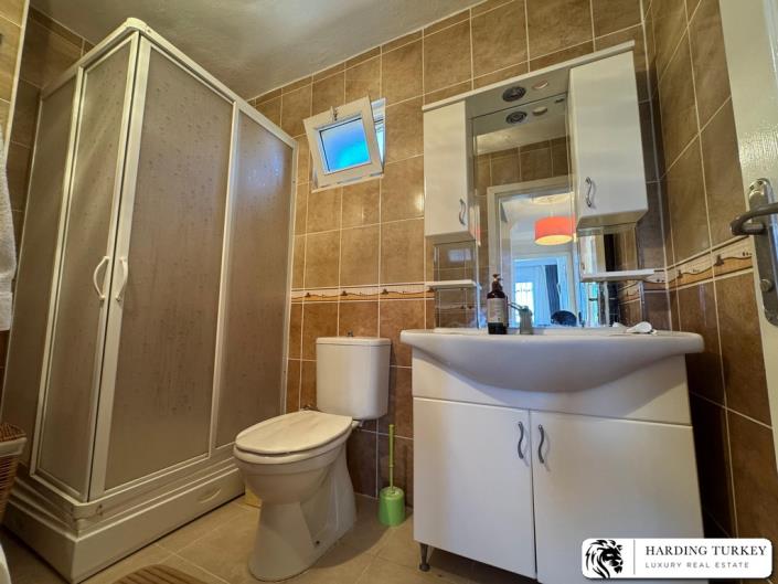 Image No.29-3 Bed Semi-Detached for sale