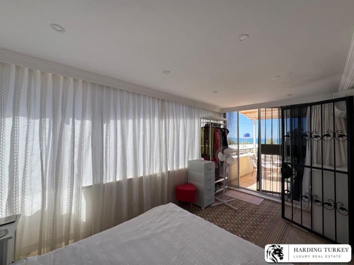 Image No.30-3 Bed Semi-Detached for sale