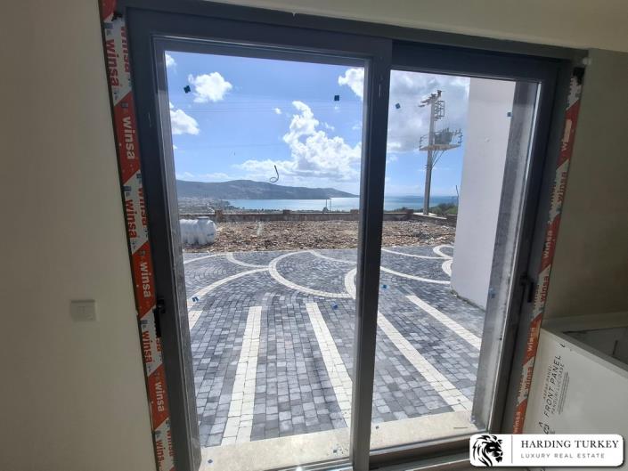 Image No.14-2 Bed Apartment for sale