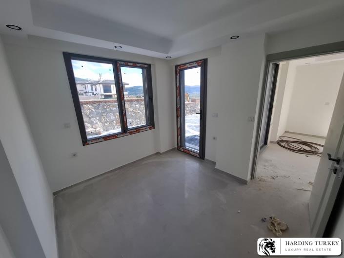 Image No.17-2 Bed Apartment for sale