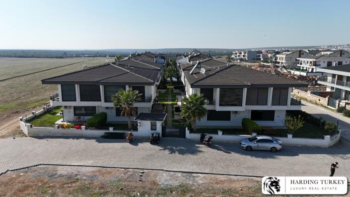 Image No.12-3 Bed Semi-Detached for sale