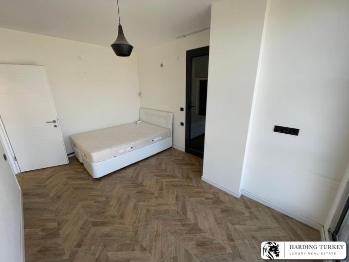 Image No.27-3 Bed Semi-Detached for sale