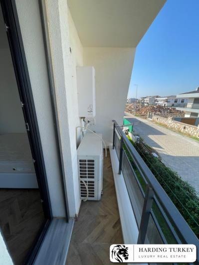 Image No.29-3 Bed Semi-Detached for sale