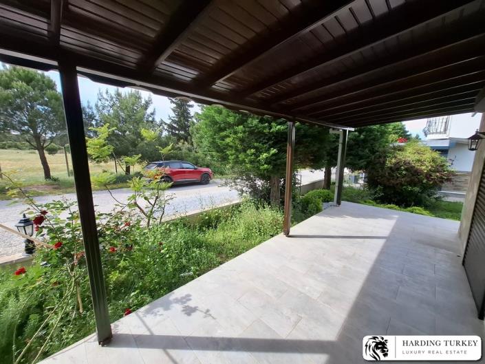 Image No.11-3 Bed Semi-Detached for sale