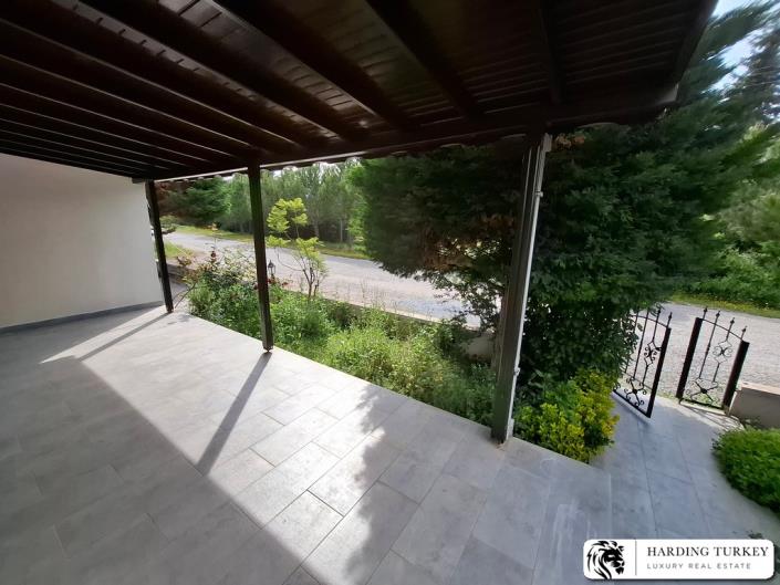 Image No.12-3 Bed Semi-Detached for sale