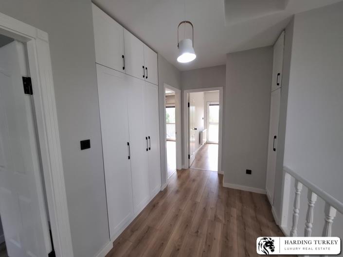 Image No.29-3 Bed Semi-Detached for sale