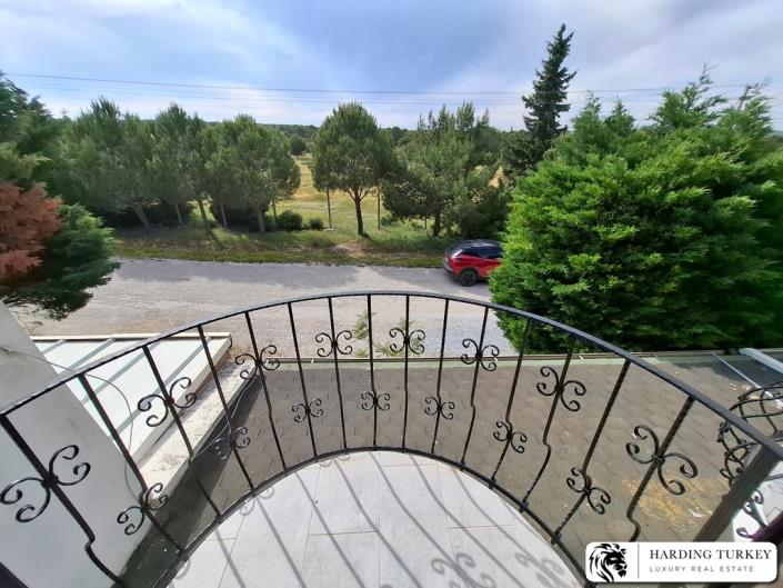 Image No.36-3 Bed Semi-Detached for sale