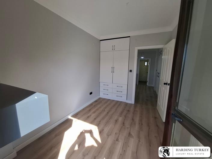 Image No.38-3 Bed Semi-Detached for sale