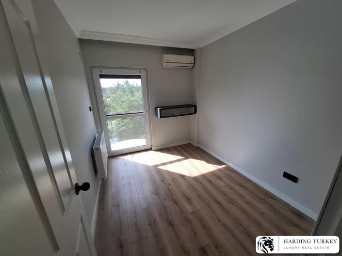 Image No.37-3 Bed Semi-Detached for sale