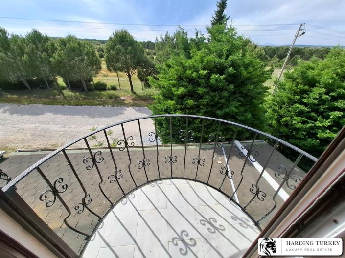 Image No.39-3 Bed Semi-Detached for sale