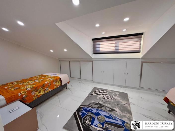 Image No.10-Villa / Détaché de 5 chambres à vendre à Altinkum