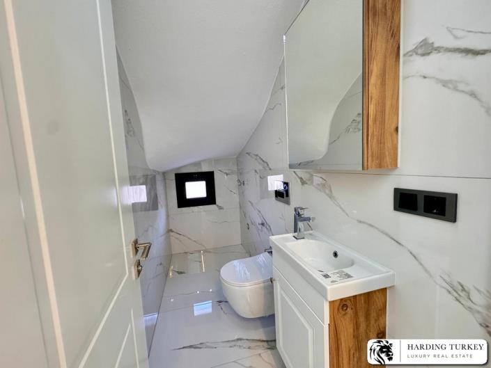 Image No.28-Villa / Détaché de 5 chambres à vendre à Altinkum