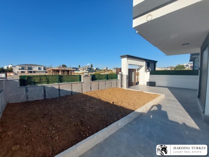 Image No.5-4 Bed Villa / Detached for sale