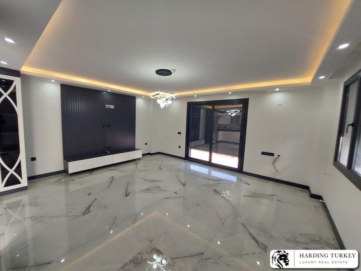 Image No.11-4 Bed Villa / Detached for sale