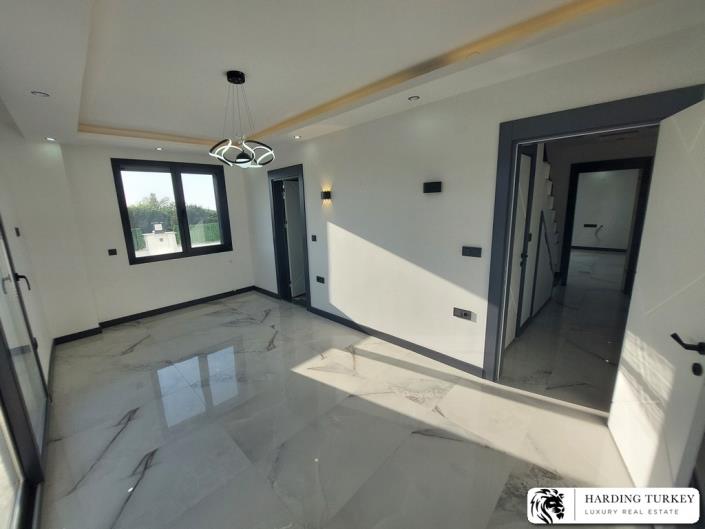 Image No.21-4 Bed Villa / Detached for sale