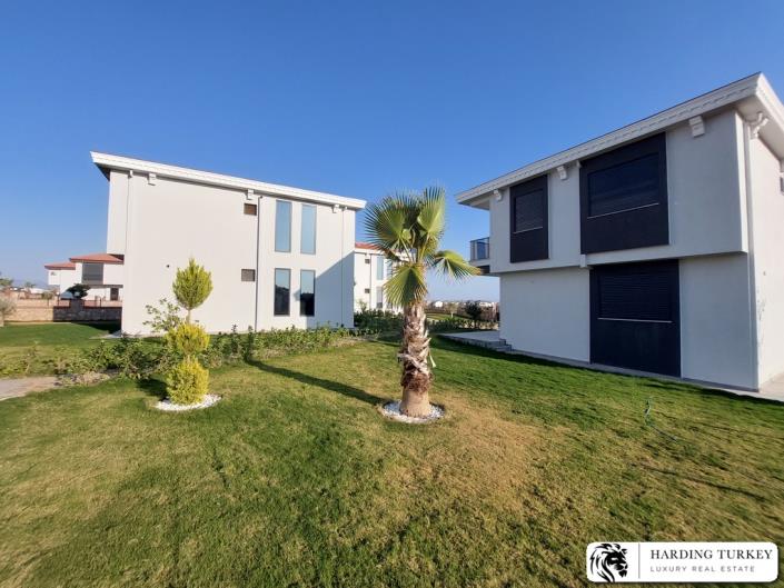 Image No.9-3 Bed Villa / Detached for sale