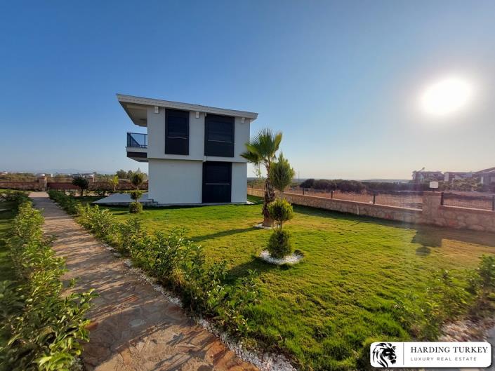 Image No.10-3 Bed Villa / Detached for sale