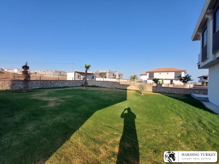 Image No.11-3 Bed Villa / Detached for sale