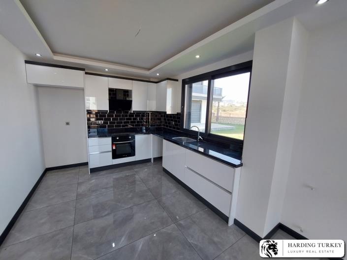 Image No.19-3 Bed Villa / Detached for sale