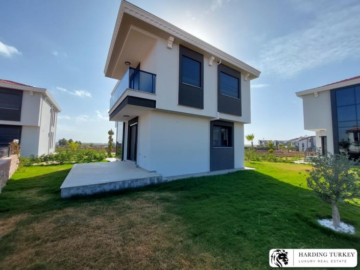 Image No.24-3 Bed Villa / Detached for sale