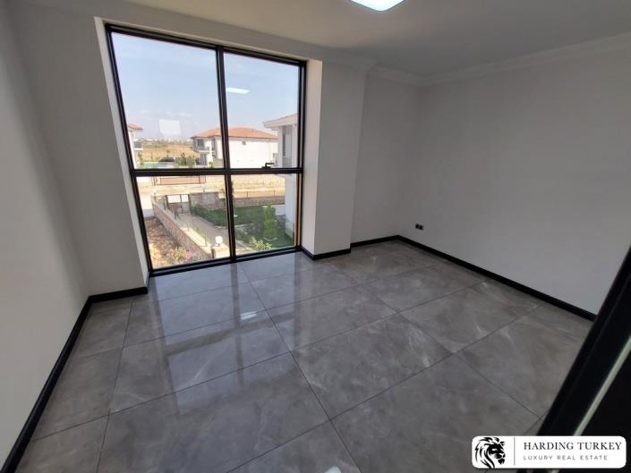 Image No.25-3 Bed Villa / Detached for sale