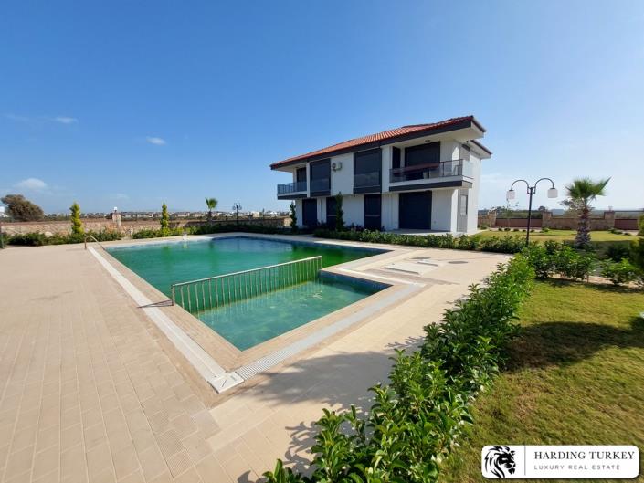 Image No.39-3 Bed Villa / Detached for sale