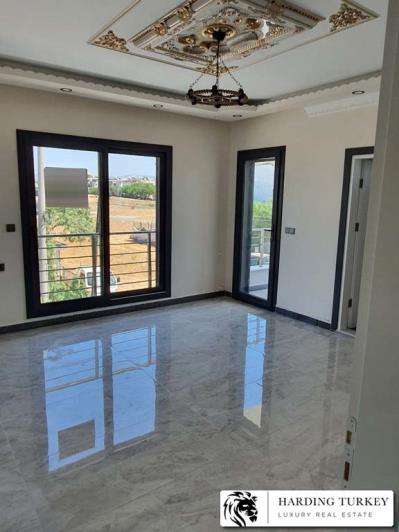 Image No.10-3 Bed Villa / Detached for sale