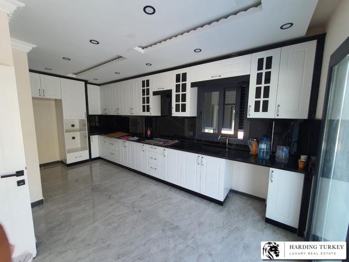 Image No.12-3 Bed Villa / Detached for sale