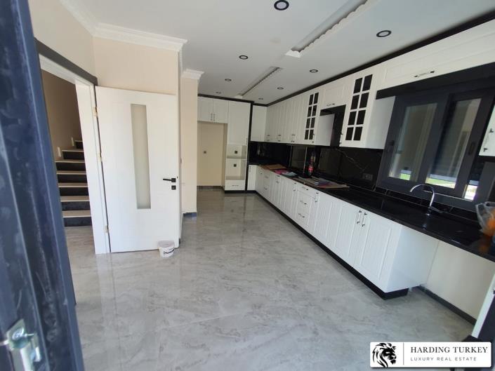 Image No.13-3 Bed Villa / Detached for sale