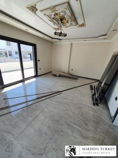 Image No.18-3 Bed Villa / Detached for sale