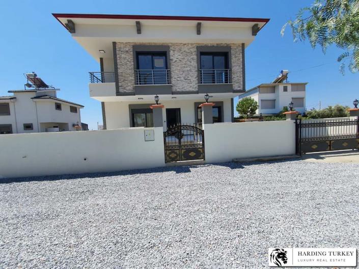 Image No.3-3 Bed Villa / Detached for sale